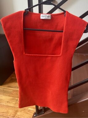 Aritzia sculpt knit top